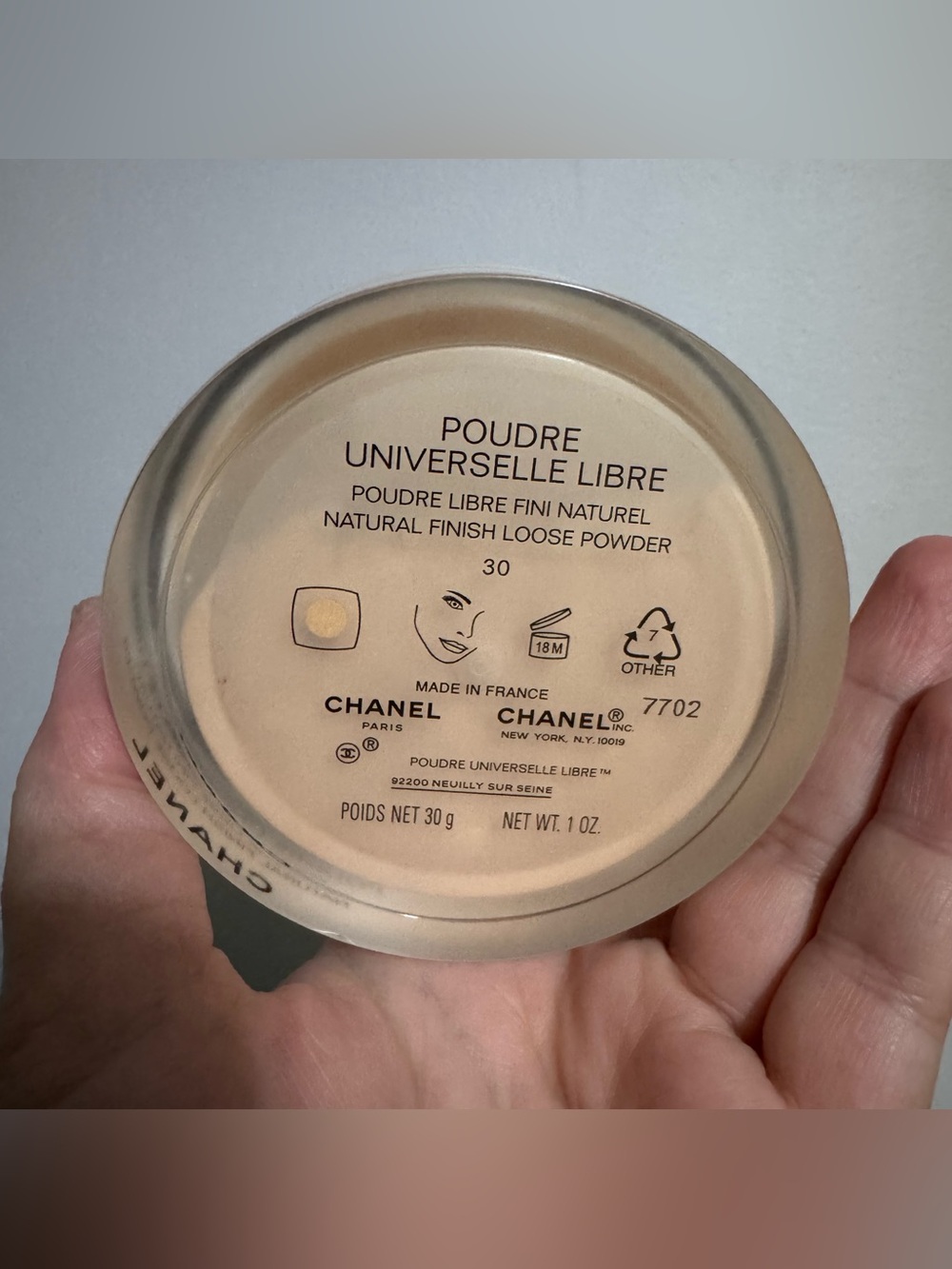 CHANEL Poudre Universelle Libre Natural Finish Loose Powder - Picture 2 of 7